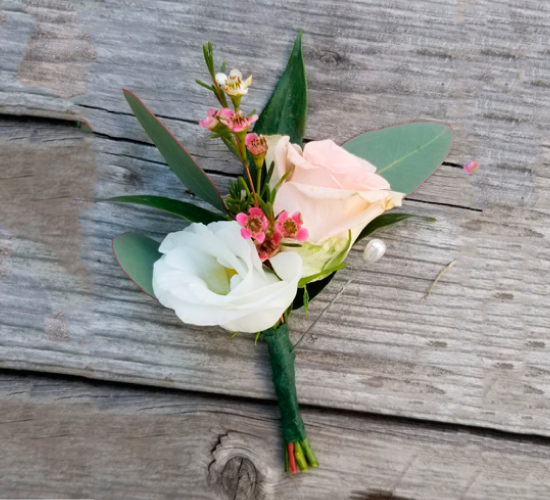 boutonniere boutonniere